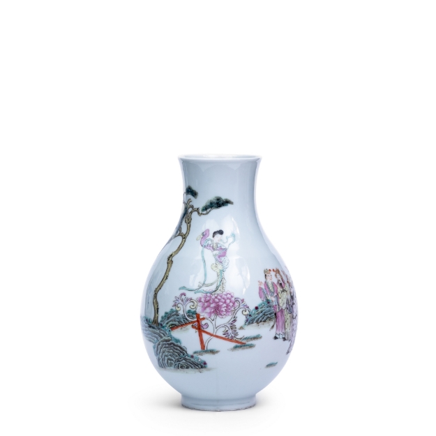 Picture of Famille rose porcelain vase with garden scene