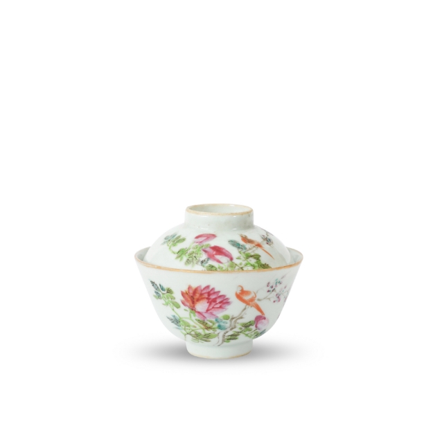Picture of Famille Rose Bowl with Lotus and Birds Motif