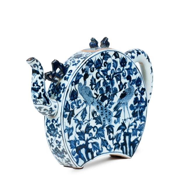 Picture of Blue and White Porcelain Moon Flask Teapot with Phoenix Motifs